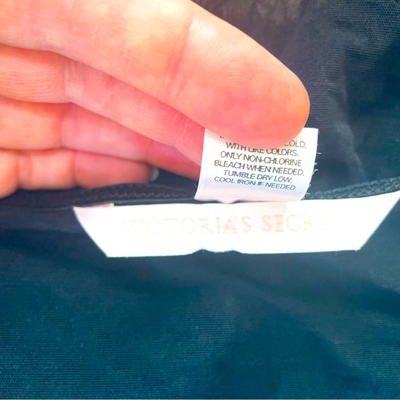 VTG Victoria’s Secret Black Lace Bodysuit - Picture 9 of 11